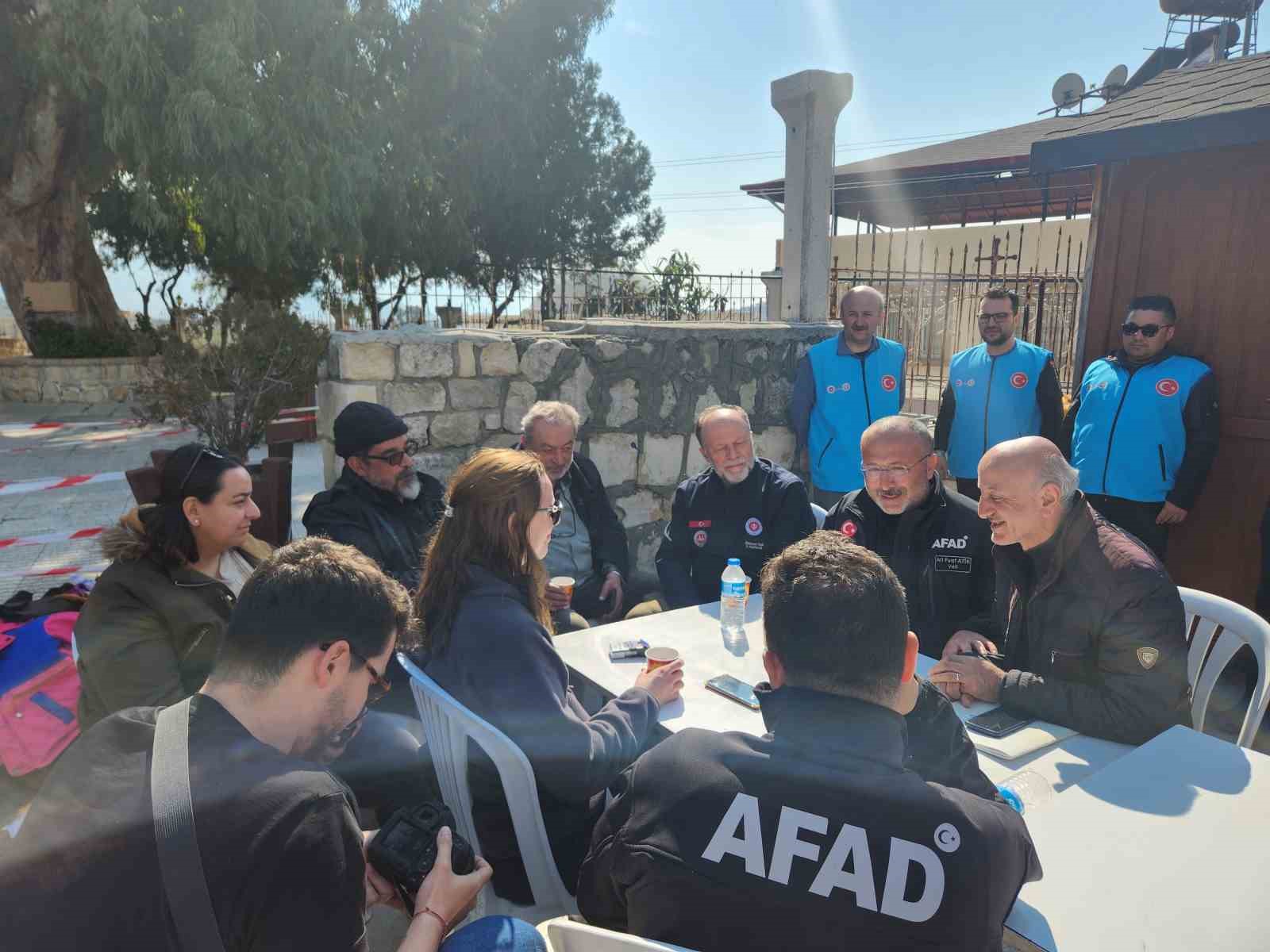 Fedakar Vali Atik; "Ben hastalığı Hatay’da depremde çalışırken yendim"