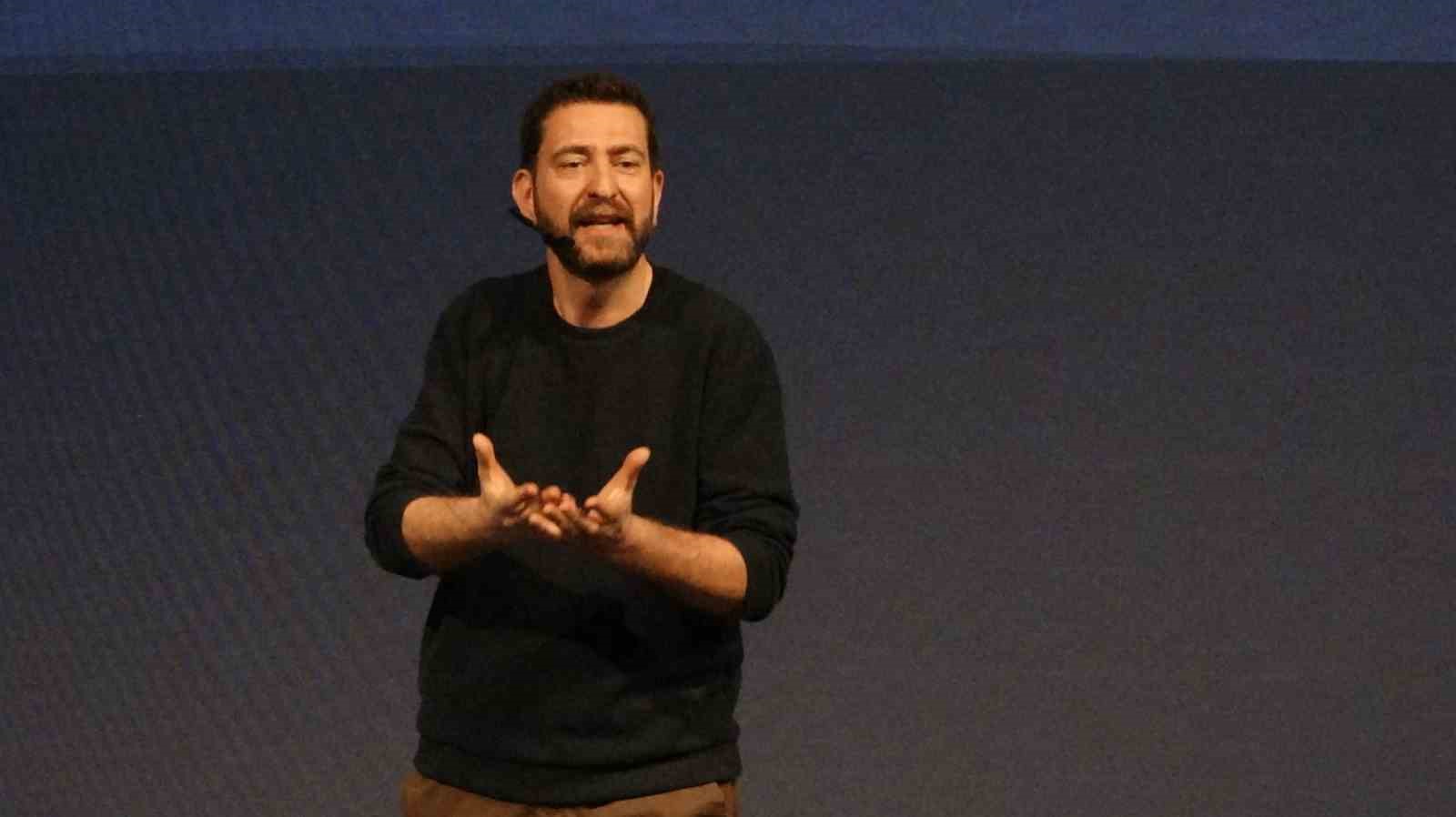 Anadolu &Uuml;niversitesi tiyatroseverlere unutulmaz anlar yaşattı
