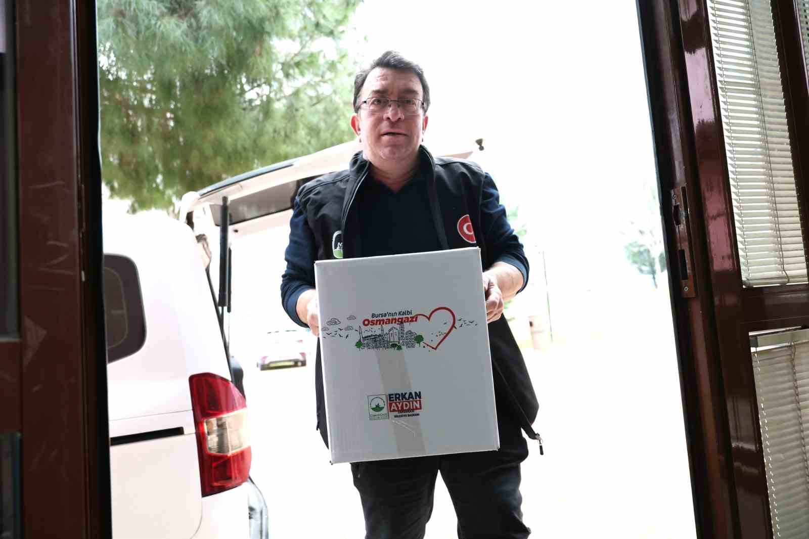 Ramazan &ouml;ncesi Osmangazi&rsquo;de erzak yardımları başladı
