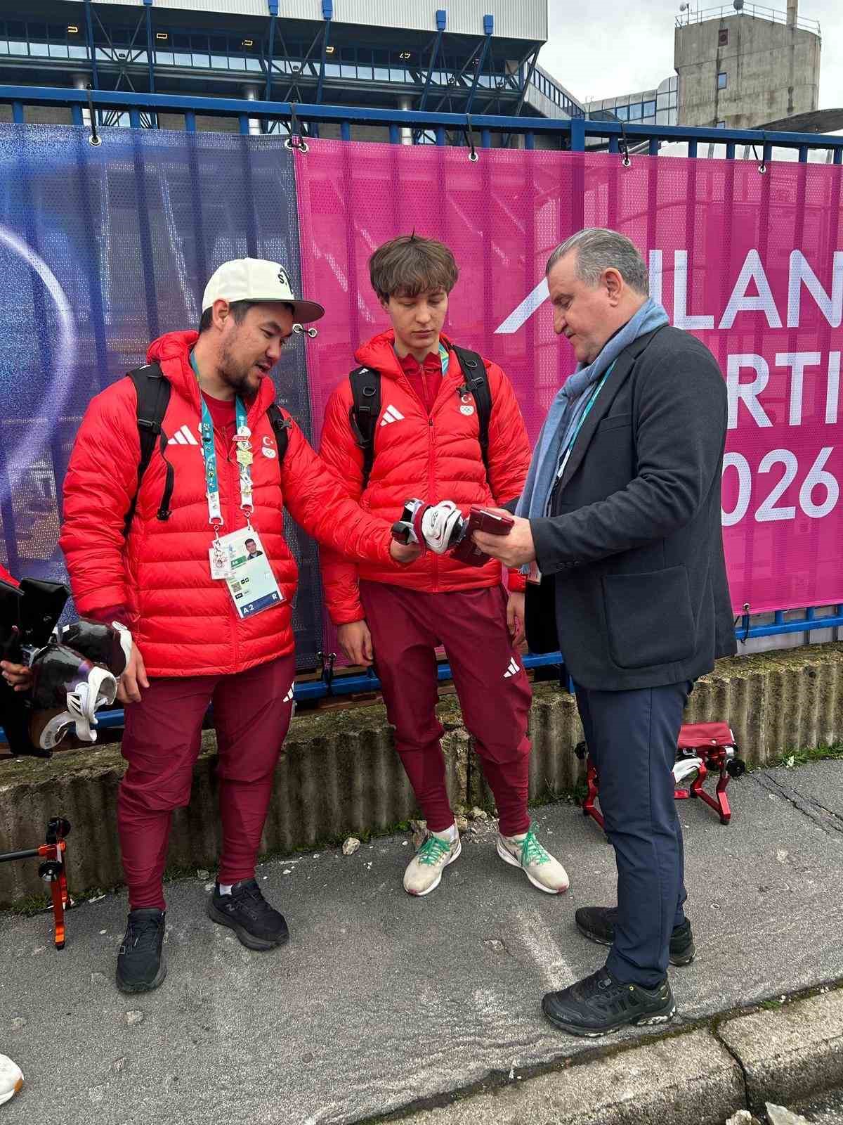 Bakan Bak, İtalya&rsquo;da milli sporcuları ziyaret etti
