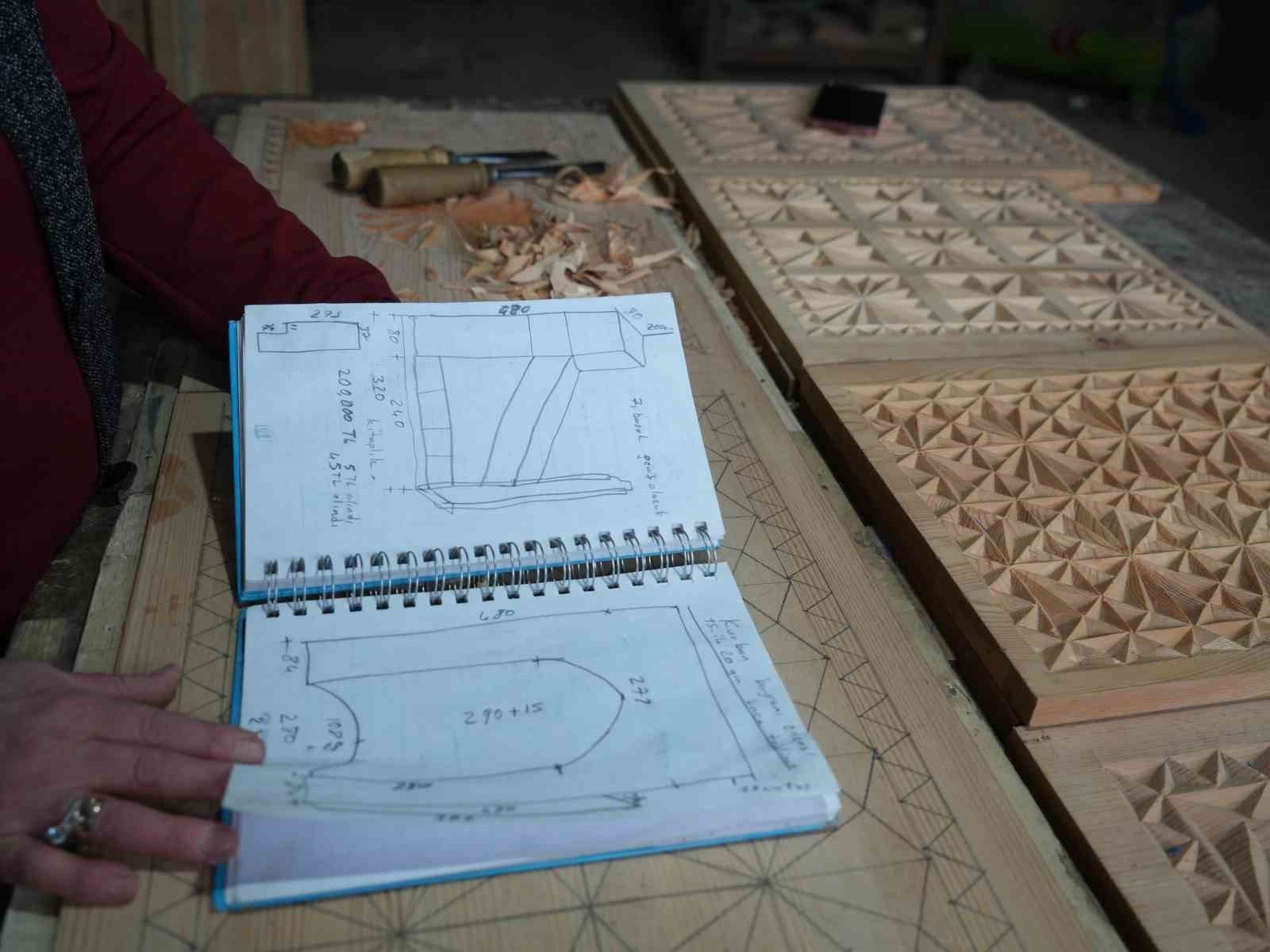 Hobi olarak başladı, siparişler &uuml;lke geneline yayıldı: Sel&ccedil;uklu ve Osmanlı motifli &uuml;r&uuml;nlere yoğun talep
