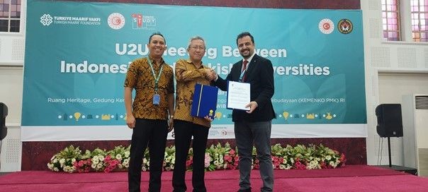 Anadolu &Uuml;niversitesi, Endonezya&rsquo;da T&uuml;rk &Uuml;niversiteleri Eğitim Fuarı&rsquo;nda temsil edildi
