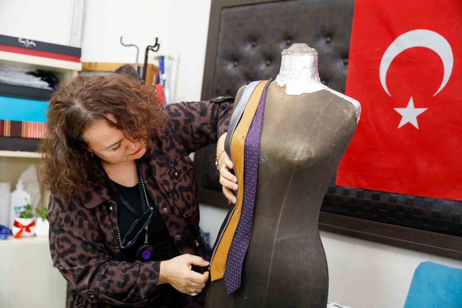 İlkadım&rsquo;da atık malzemeler el emeğine d&ouml;n&uuml;ş&uuml;yor
