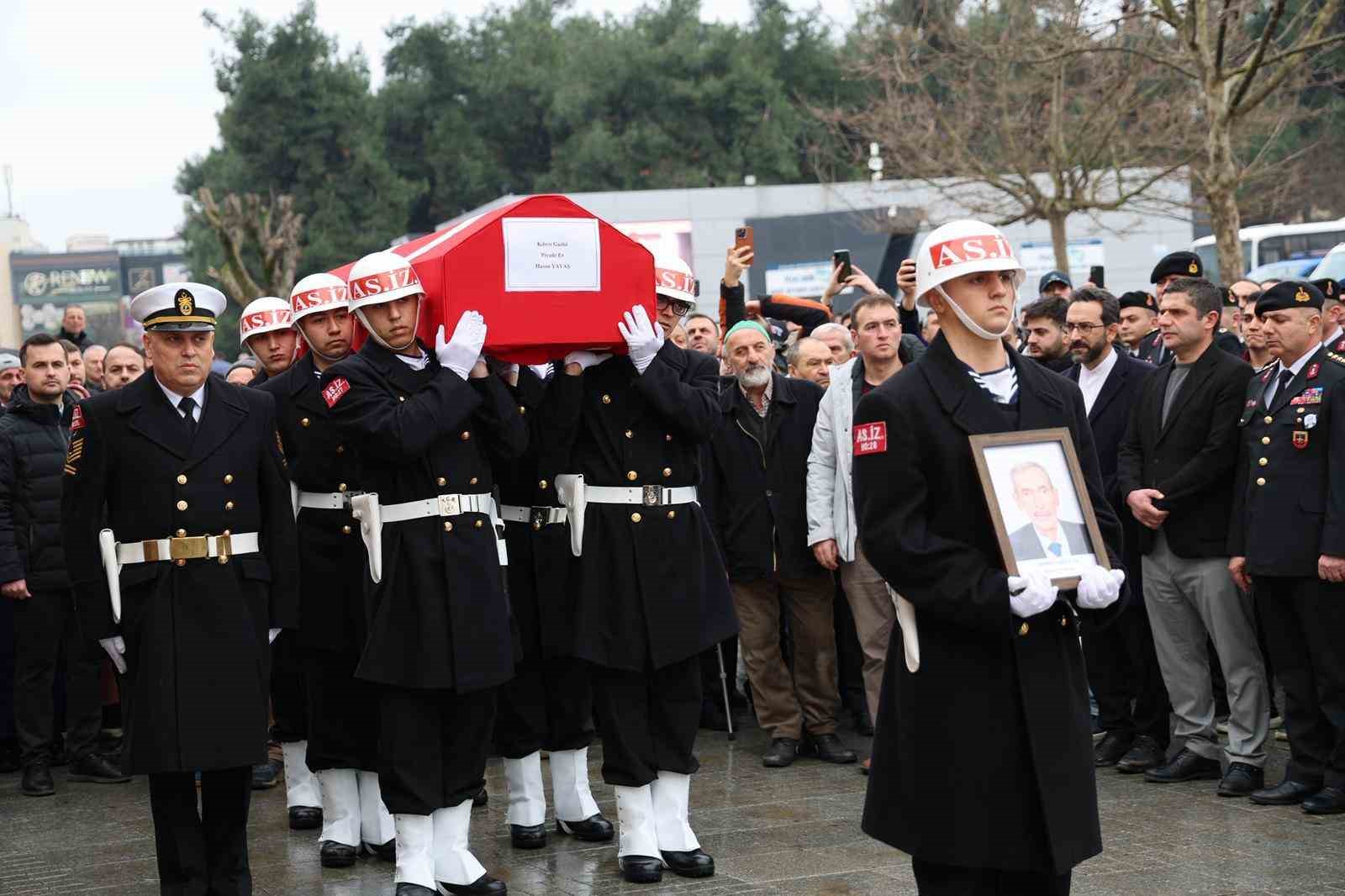 Vefat eden Kıbrıs gazisi son yolculuğuna uğurlandı