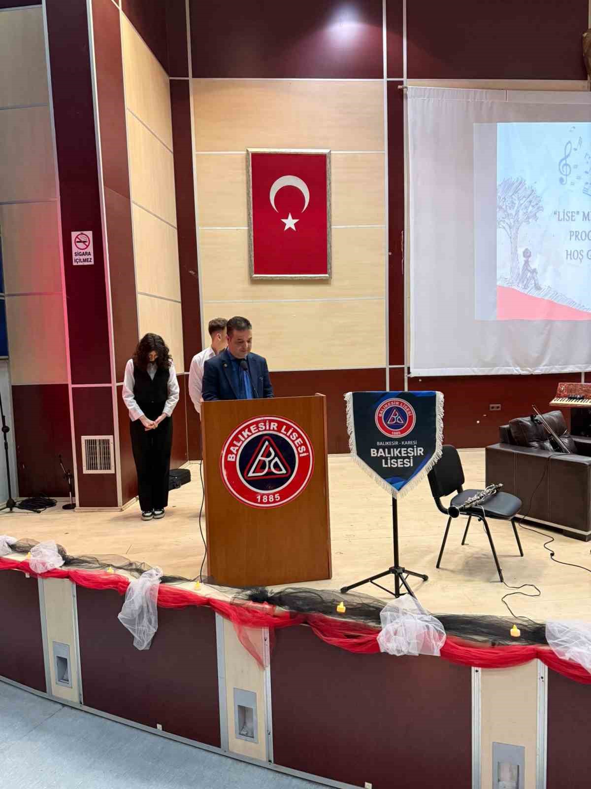 Balıkesir Lisesi&rsquo;nin 141. yılı coşkuyla kutlandı
