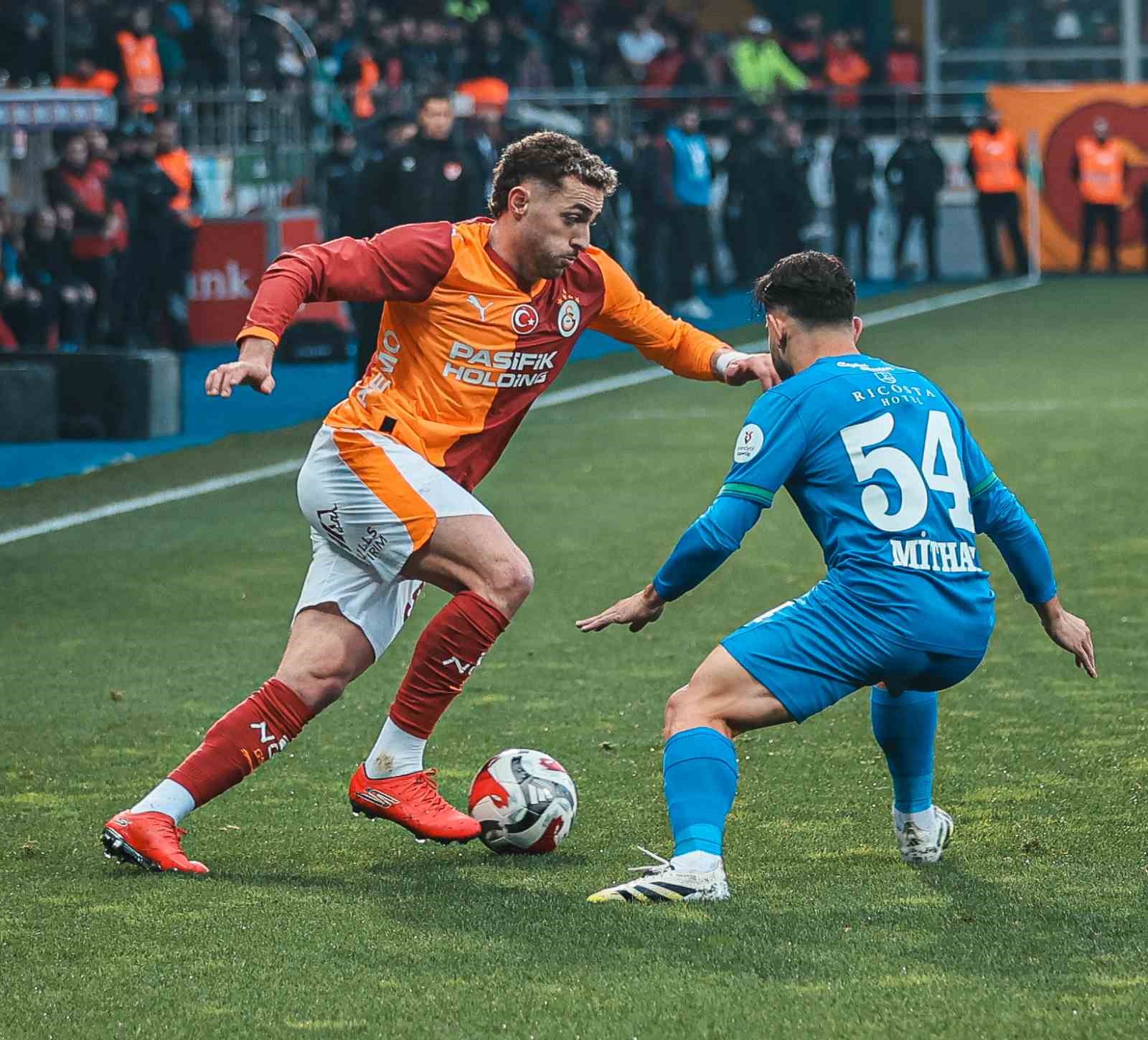 Trendyol Süper Lig: Çaykur Rizespor: 0 - Galatasaray: 1 (İlk yarı)