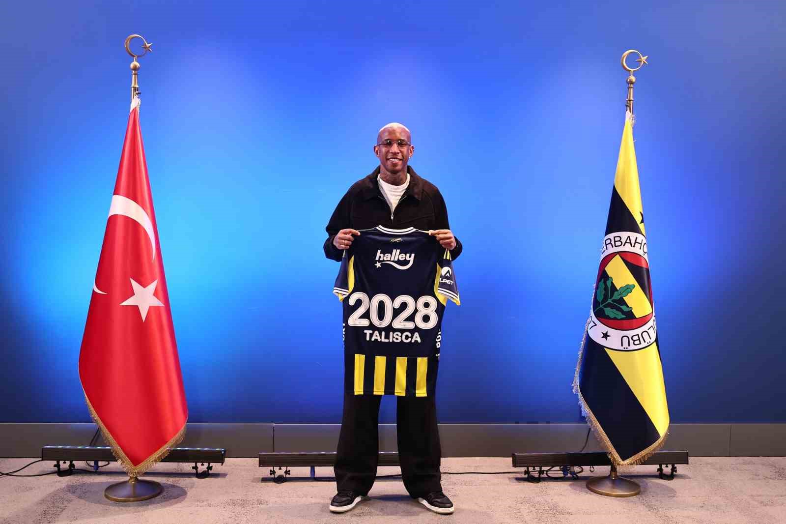 Fenerbahçe, Talisca’nın sözleşmesini 2 yıl uzattı