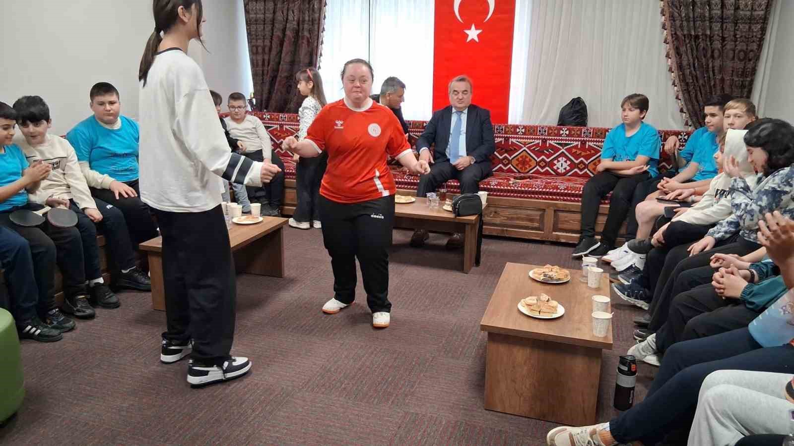 Bilecik&rsquo;te GSB Kış Kul&uuml;b&uuml; kapanış programı d&uuml;zenlendi
