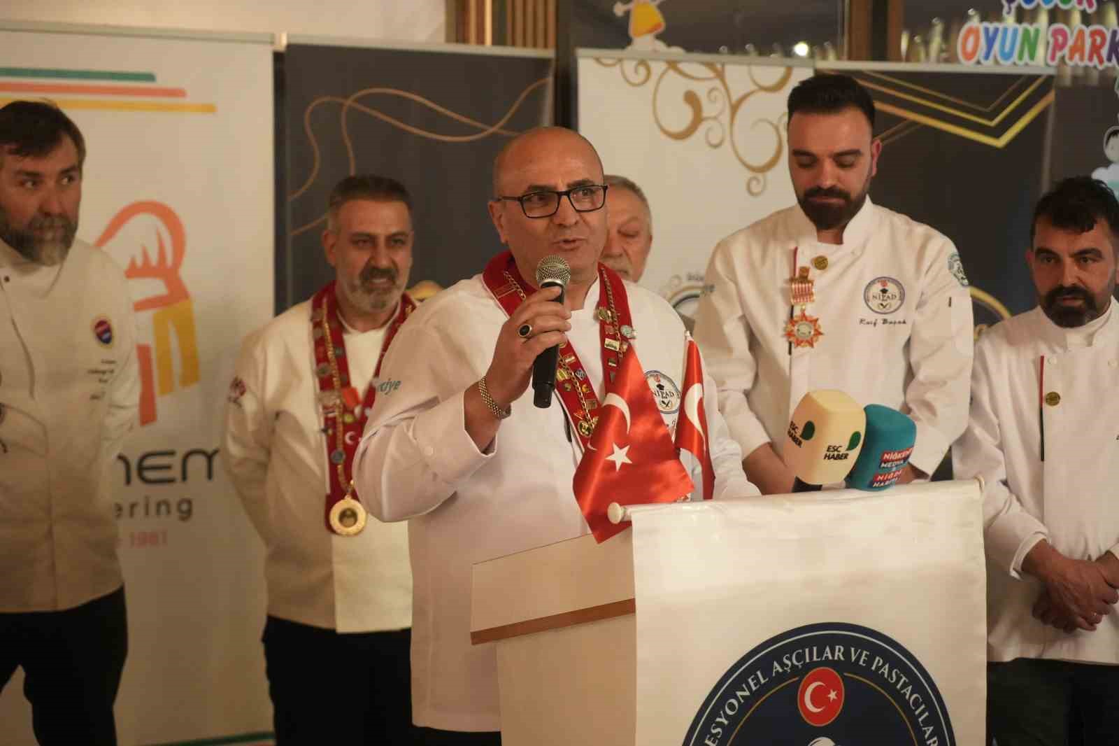 Niğde&rsquo;de aş&ccedil;ılar ve pastacılar tek &ccedil;atı altında buluştu
