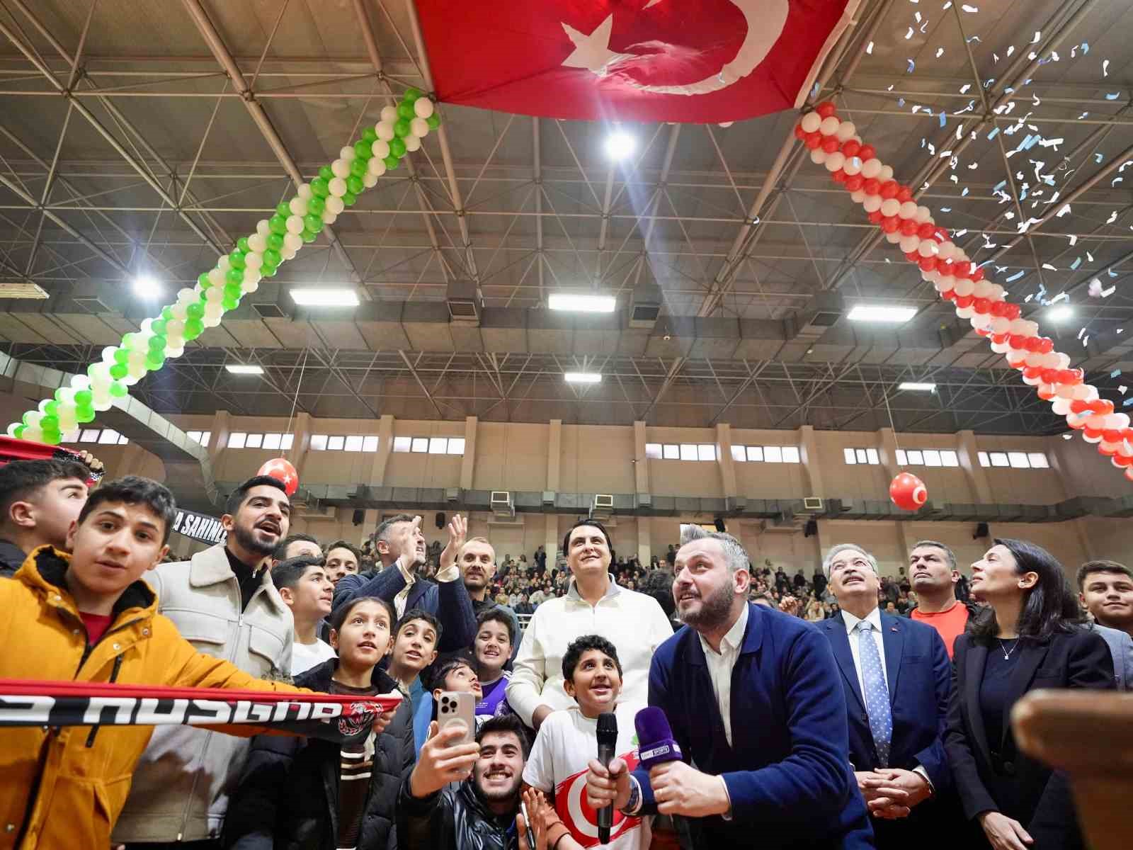 Şehitkamil&rsquo;de spor dolu buluşma
