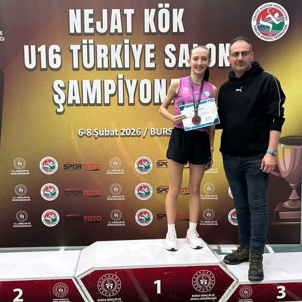 Bilecikli atlet T&uuml;rkiye &uuml;&ccedil;&uuml;nc&uuml;s&uuml; oldu
