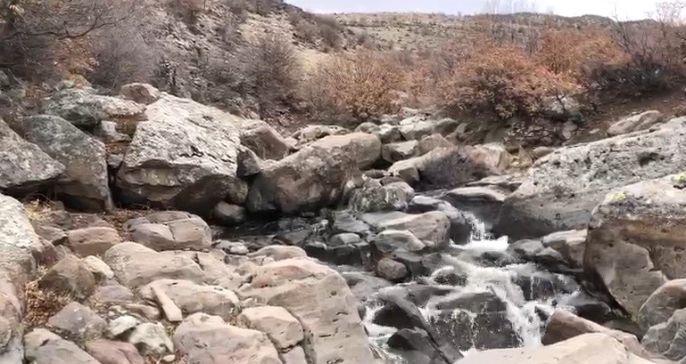 Karapınar’da eriyen kar suları derelere canlandırdı