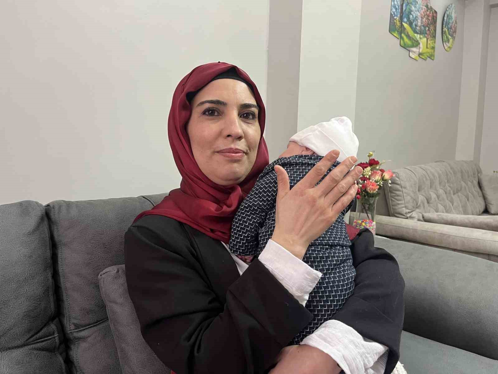 2 &ccedil;ocuklu aile 2&rsquo;si bebek 3 &ccedil;ocuğa daha yuva oldu
