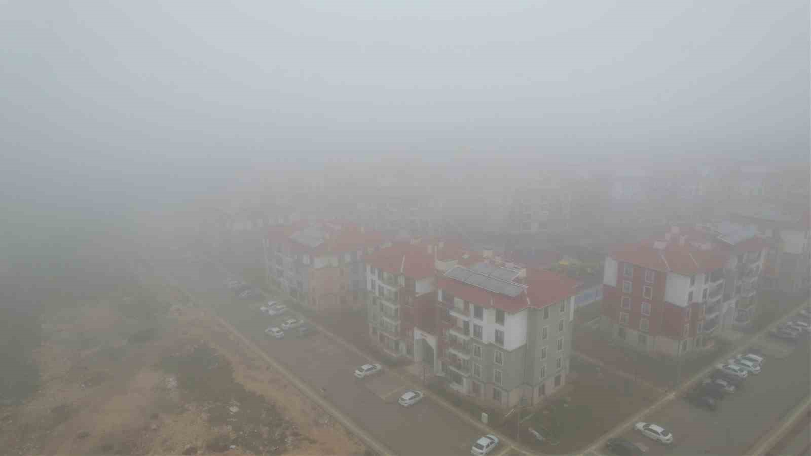 Adıyaman&rsquo;da sis etkili oldu