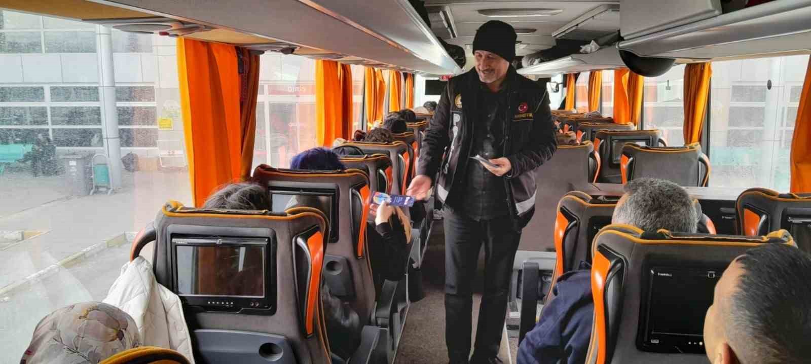 Narkotik ekipleri önleyici bilgilendirme çalışması yaptı