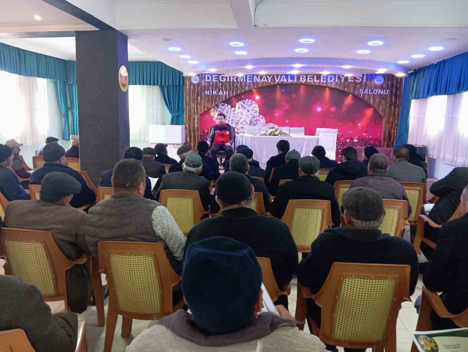 Çiftçilere eğitim verildi