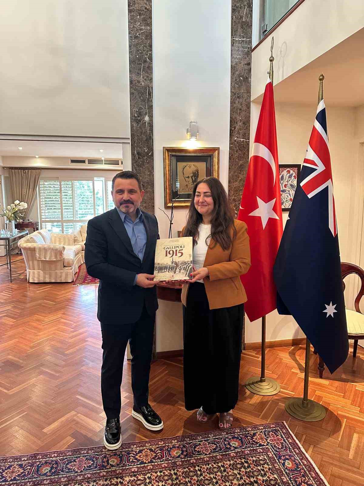 &Ccedil;anakkale heyetinden T&uuml;rkiye-Avustralya ilişkilerinin g&uuml;&ccedil;lendirilmesi i&ccedil;in Sidney&rsquo;e ziyaret
