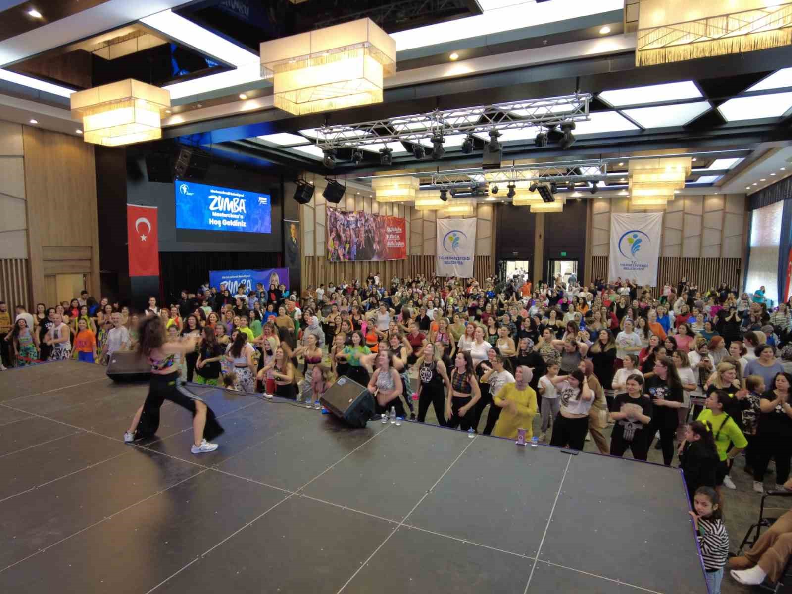 Zumba tutkunları Merkezefendi’de buluşacak