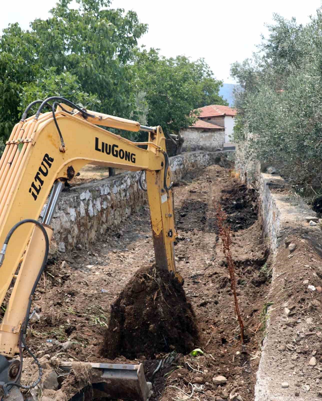 MUSKİ 2025 yılında Menteşe’de 16 bin metre dere temizliği yaptı