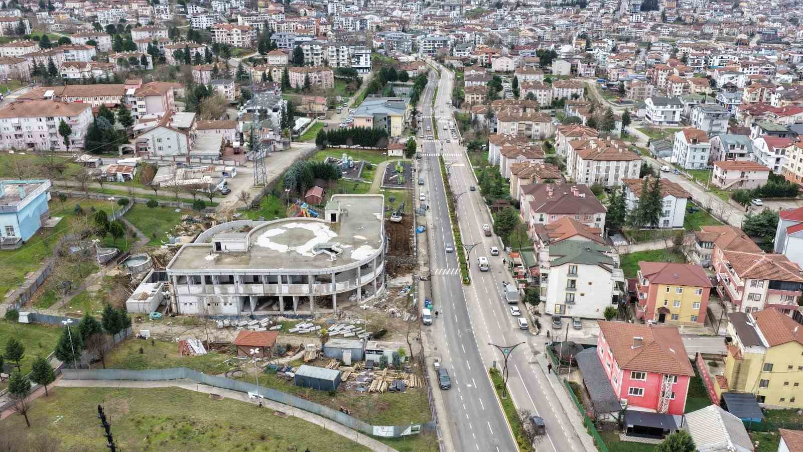 Başiskele&rsquo;de &ccedil;ocuk k&uuml;t&uuml;phanesi ve oyuncak m&uuml;zesi inşaatı s&uuml;r&uuml;yor
