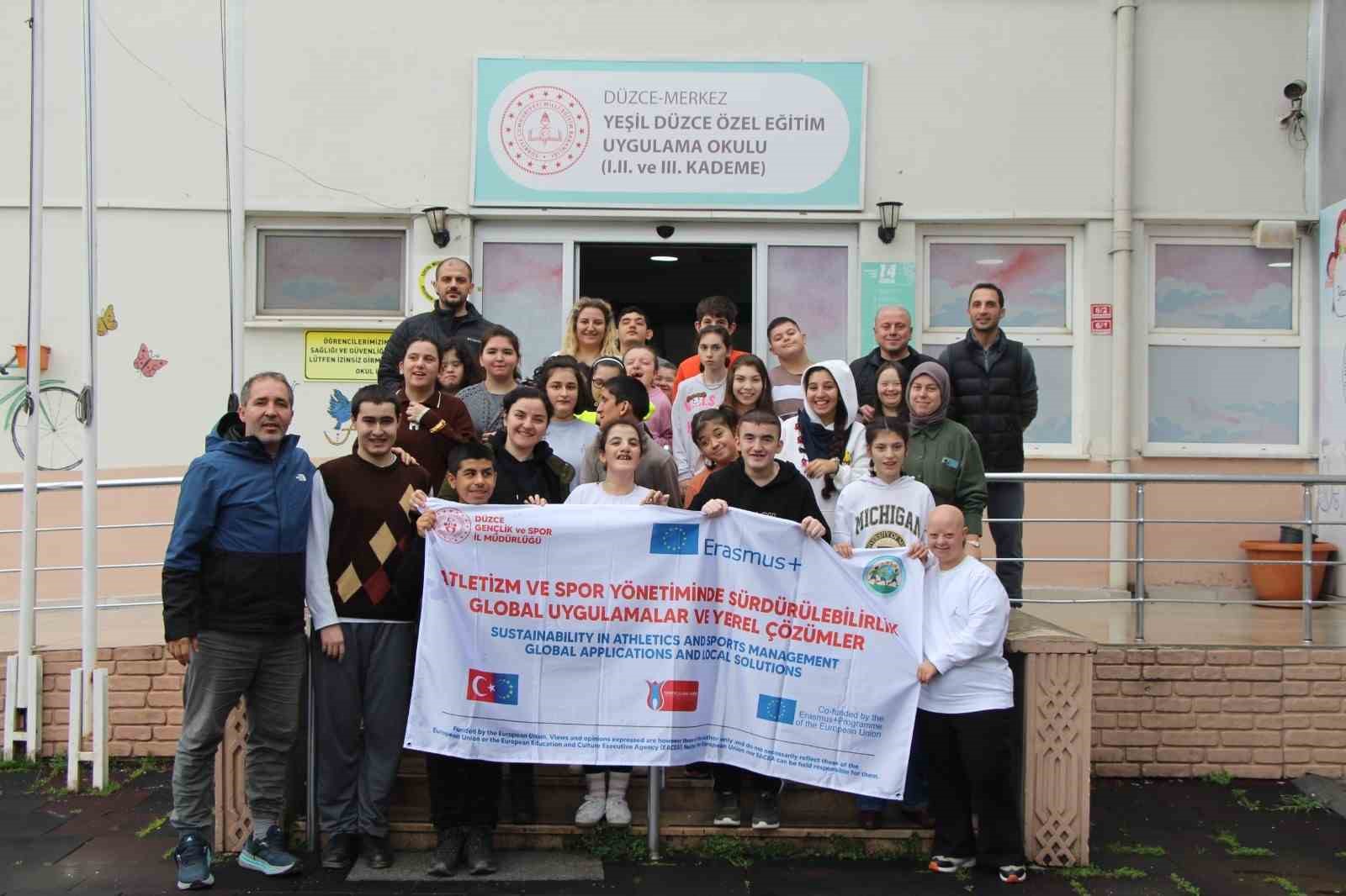 Düzce’de kapsayıcı atletizm etkinliği gerçekleştirildi
