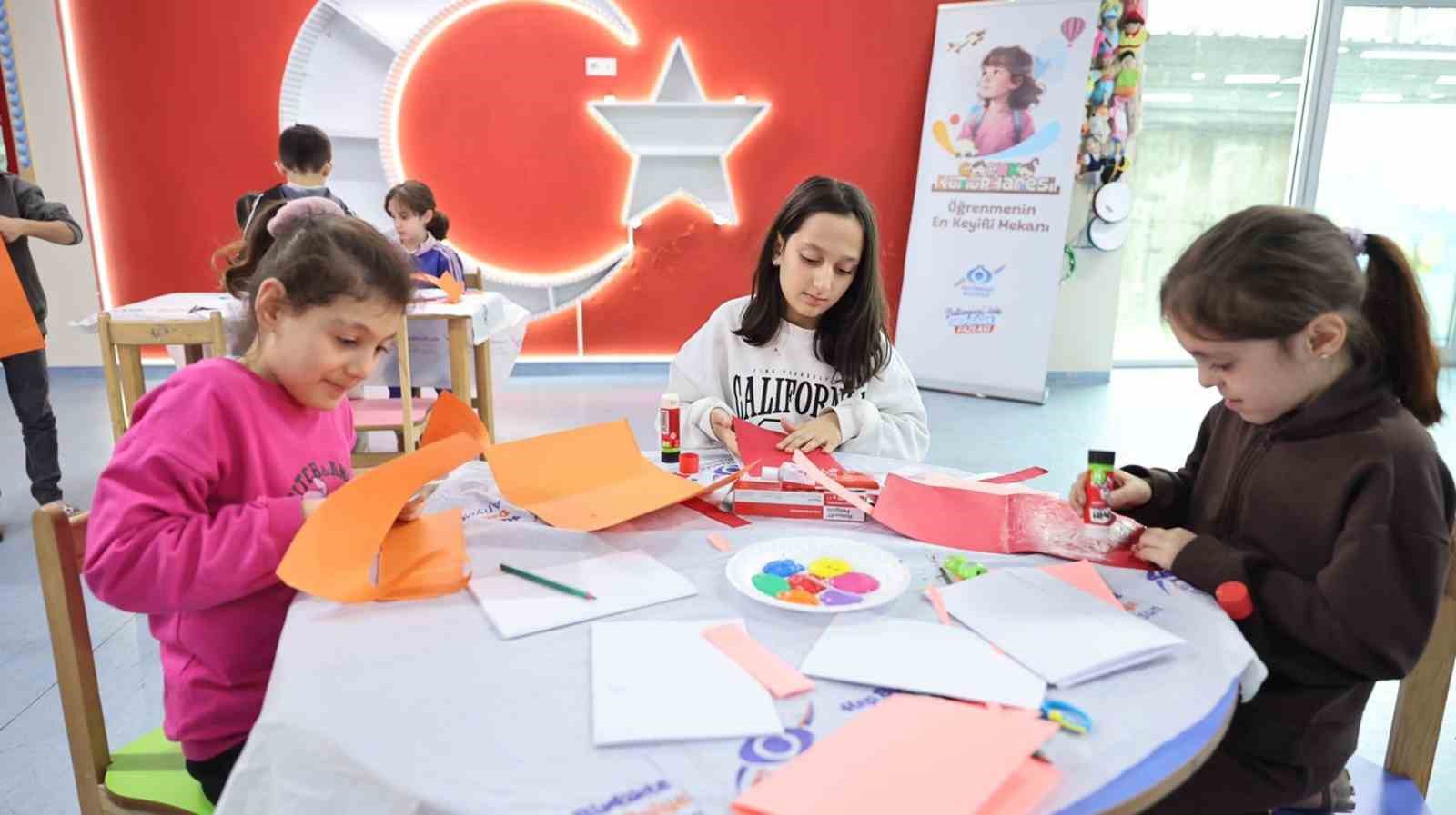 Sultangazi Belediyesi &Ccedil;ocuk K&uuml;t&uuml;phanesi&rsquo;ne b&uuml;y&uuml;k ilgi
