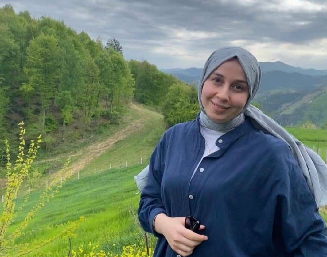 Mardin’deki feci kazada hayatını kaybeden genç kız gözyaşları arasında toprağa verildi