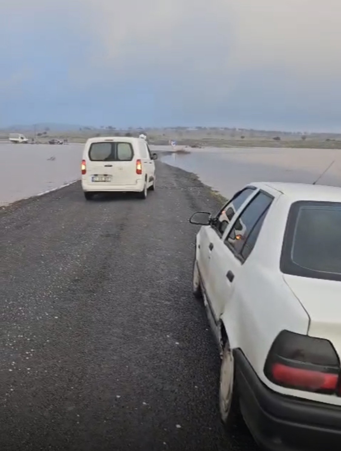 Diyarbakır’da sağanak yağış hayatı olumsuz etkiledi