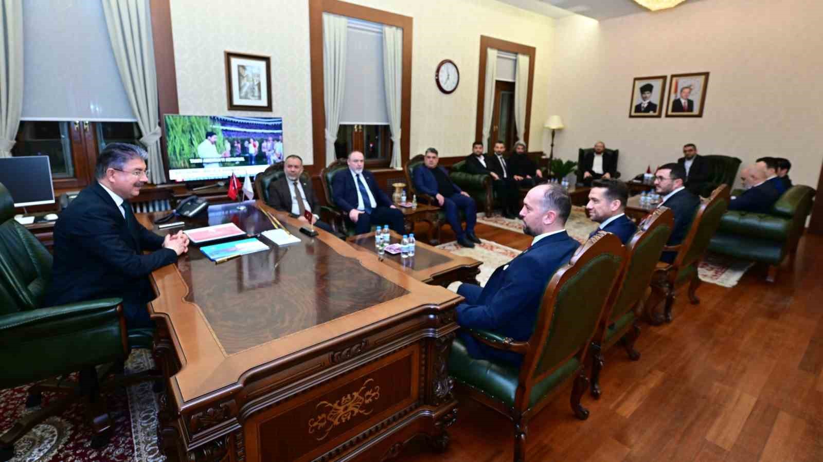 ASKON&rsquo;dan Vali Yılmaz&rsquo;a &rsquo;Hayırlı olsun&rsquo; ziyareti
