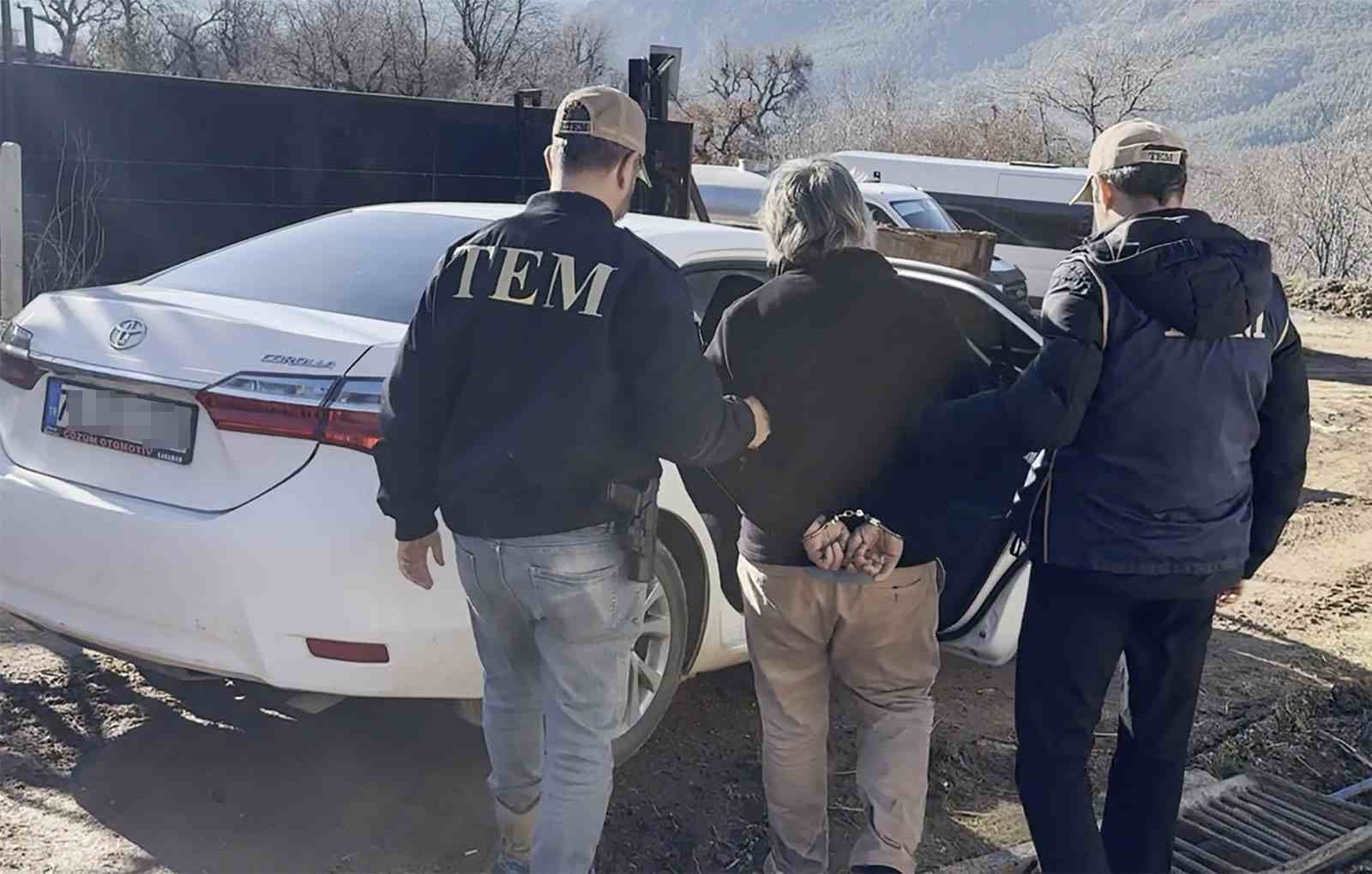 Karaman merkezli DEAŞ operasyonu: 3 tutuklama