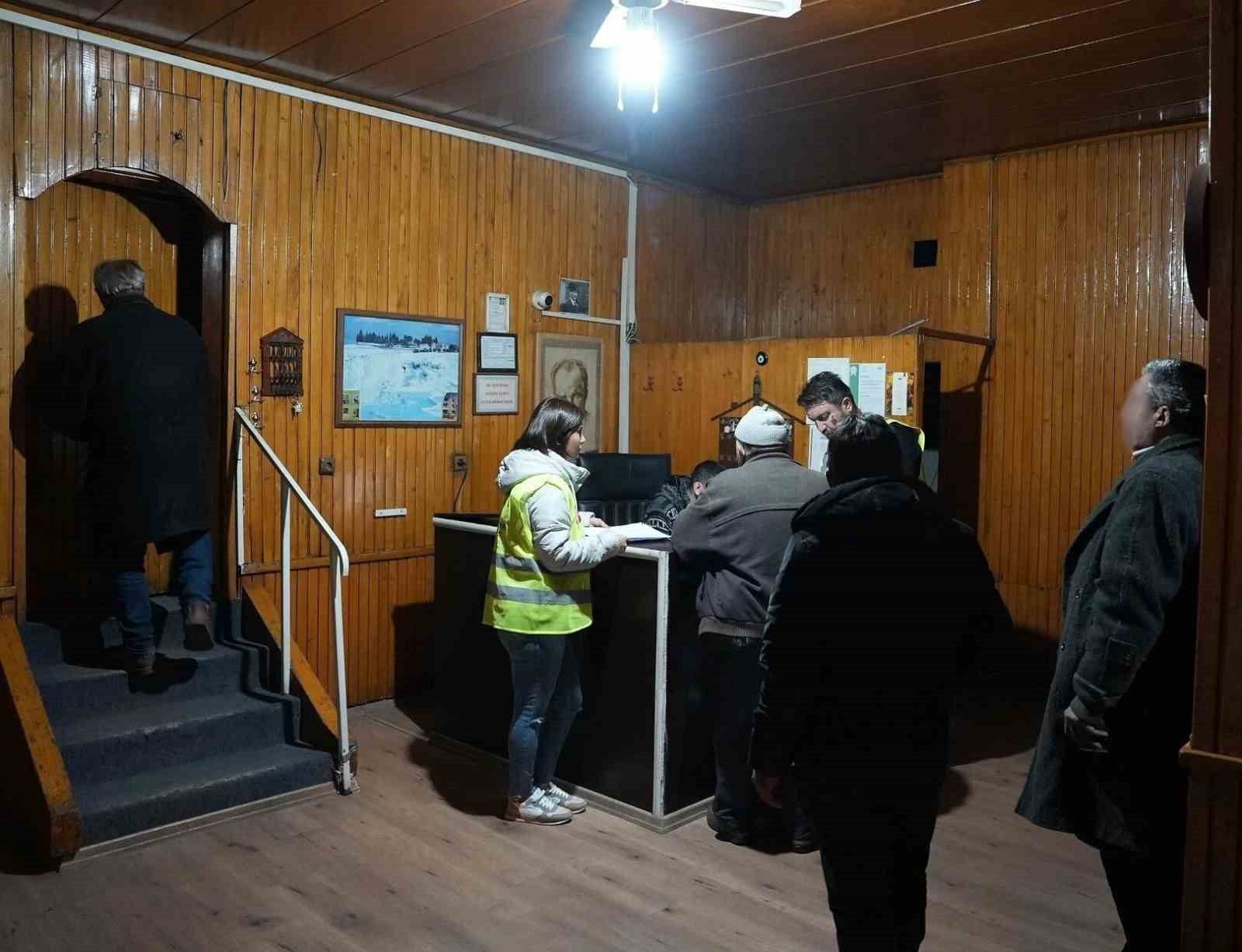 Denizli&rsquo;de evsiz kişiler i&ccedil;in sıcak yuva
