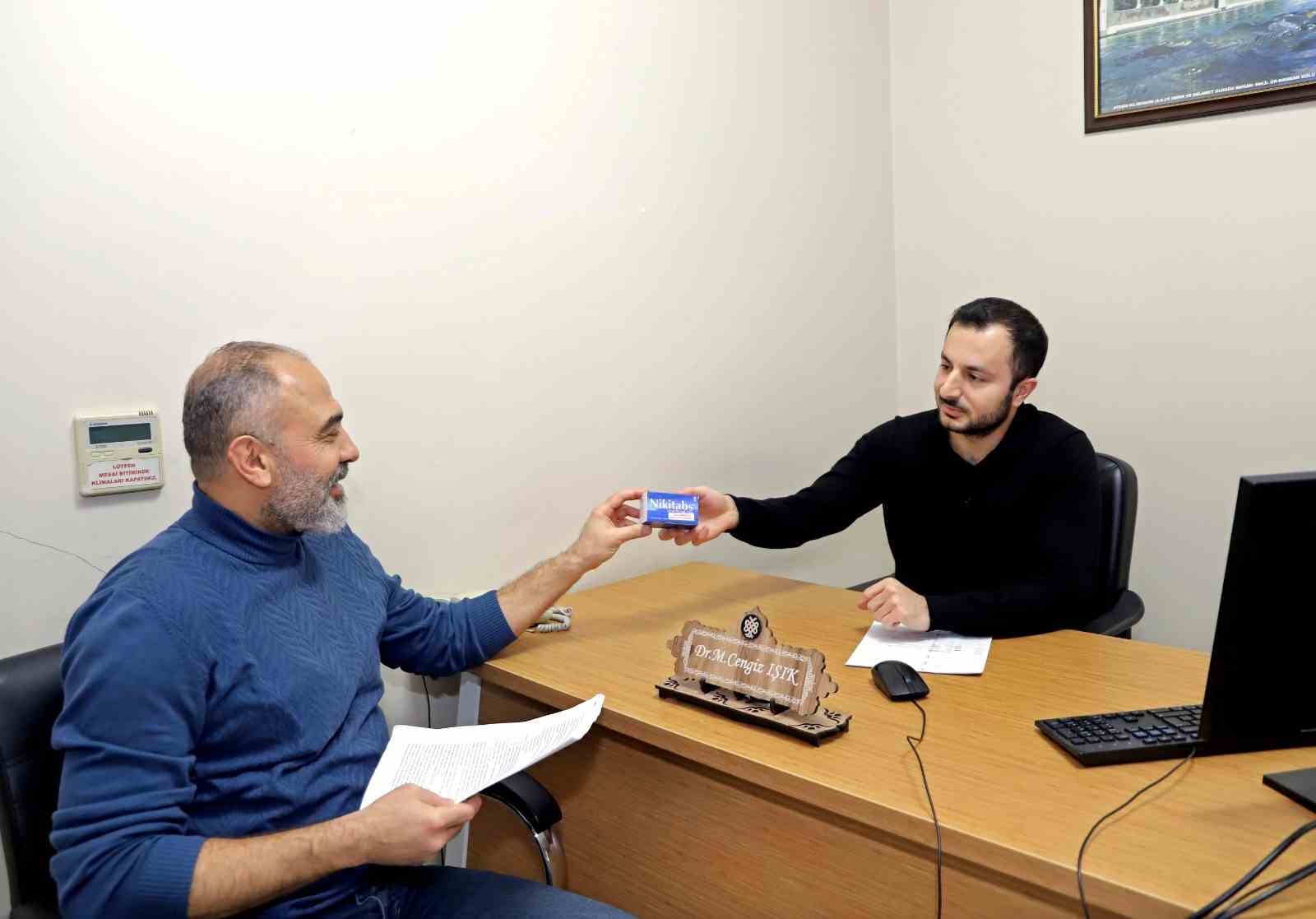 Şanlıurfa&rsquo;da 30 yıllık bağımlılığa &uuml;cretsiz elveda
