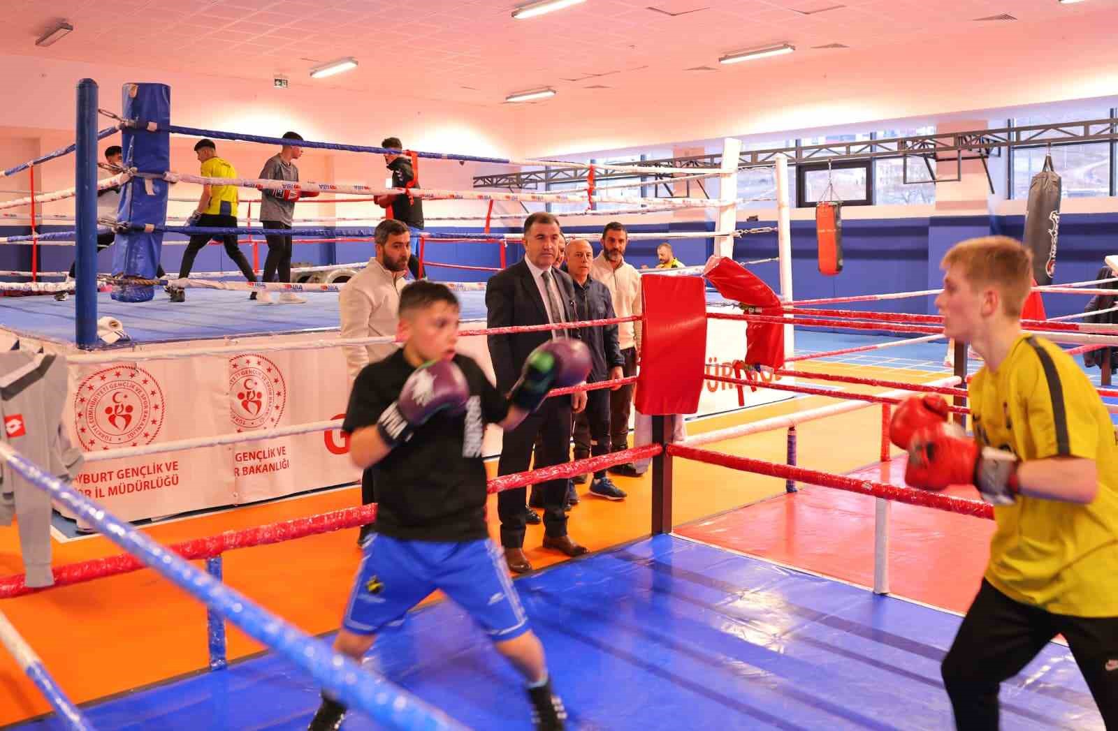 Bayburt Yeni Spor Salonu’nda antrenmanlar yoğun katılımla sürüyor
