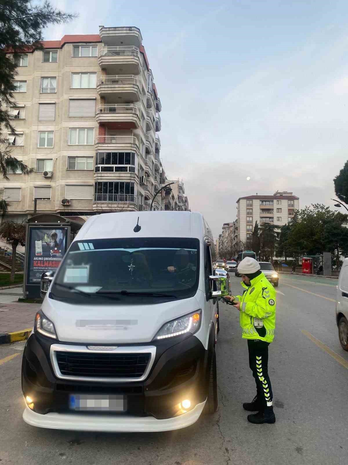 Okul servis ara&ccedil;larına sıkı denetim
