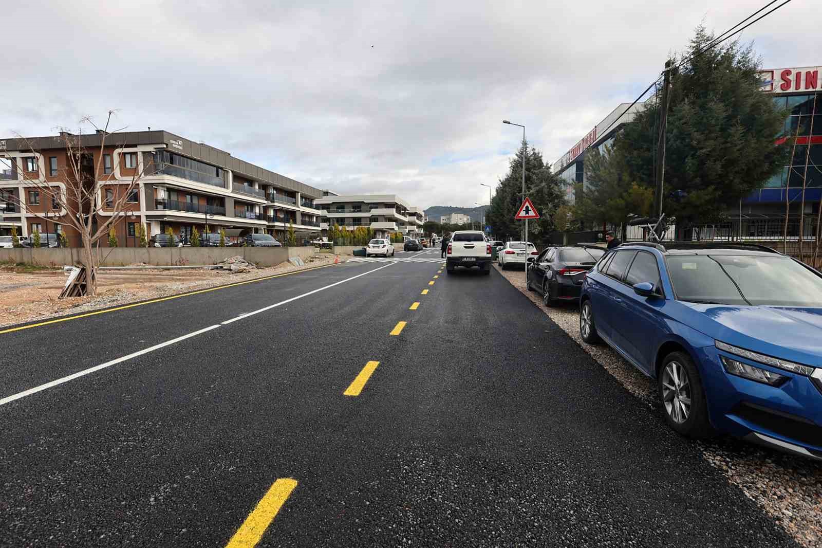 B&uuml;y&uuml;kşehir Kolejler B&ouml;lgesi&rsquo;nde yol yapım &ccedil;alışmalarını tamamladı
