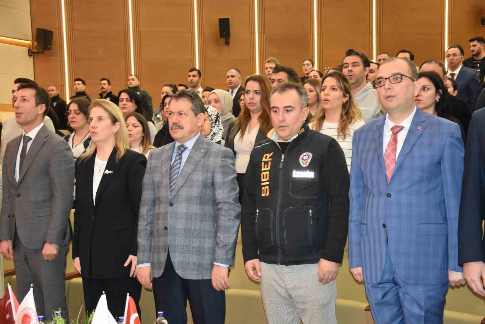 İzmir&rsquo;de dijital dolandırıcılığa karşı &rsquo;IBAN&rsquo; farkındalığı
