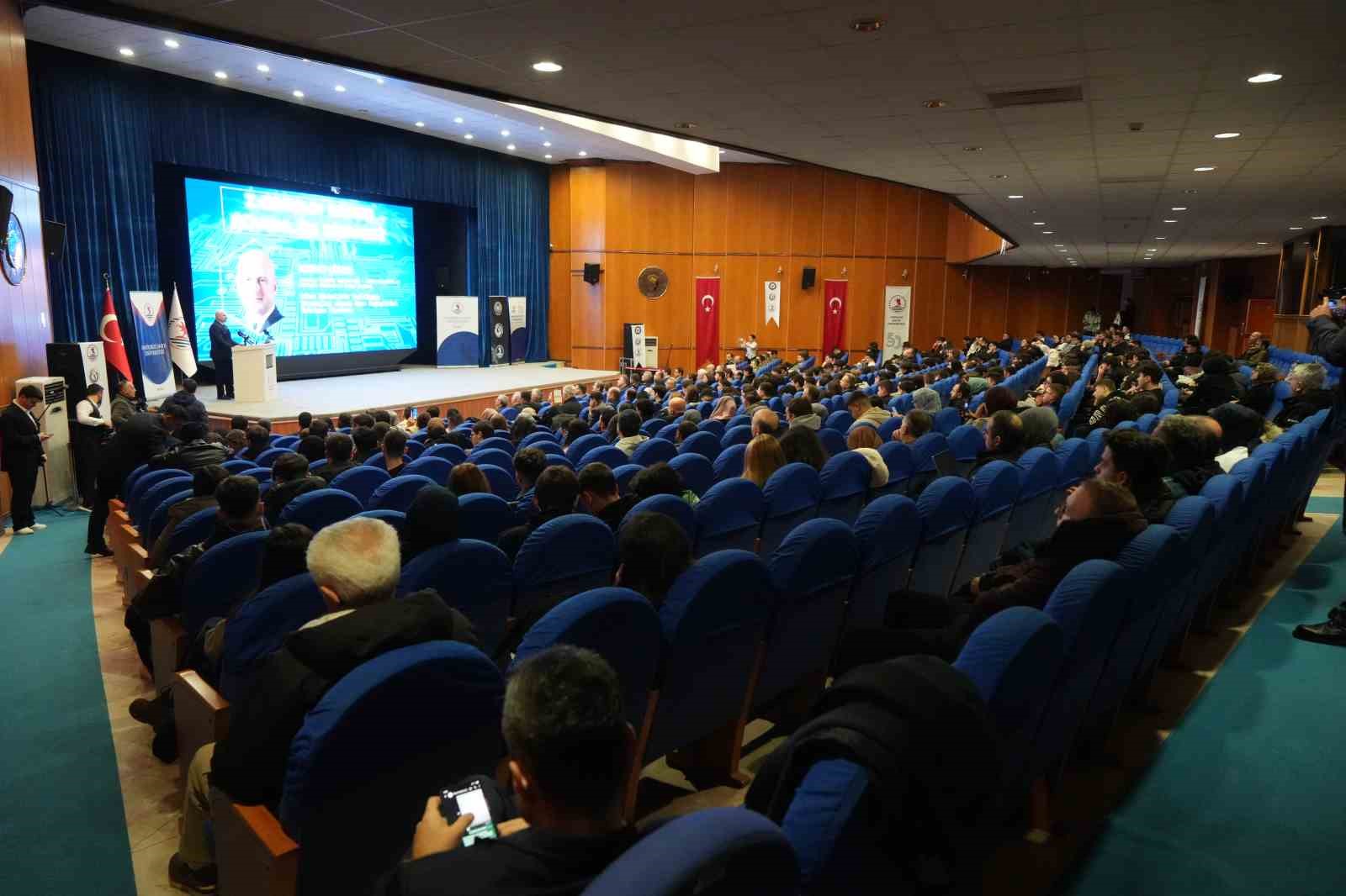 Samsun’da siber güvenlik zirvesi:  "Siber güvenlikte asıl oyun değiştirici gençlerin fikirleri olacak"