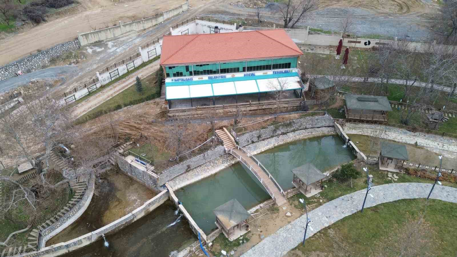 Battalgazi Belediyesi Çınar Park Sosyal Tesisleri yenileniyor