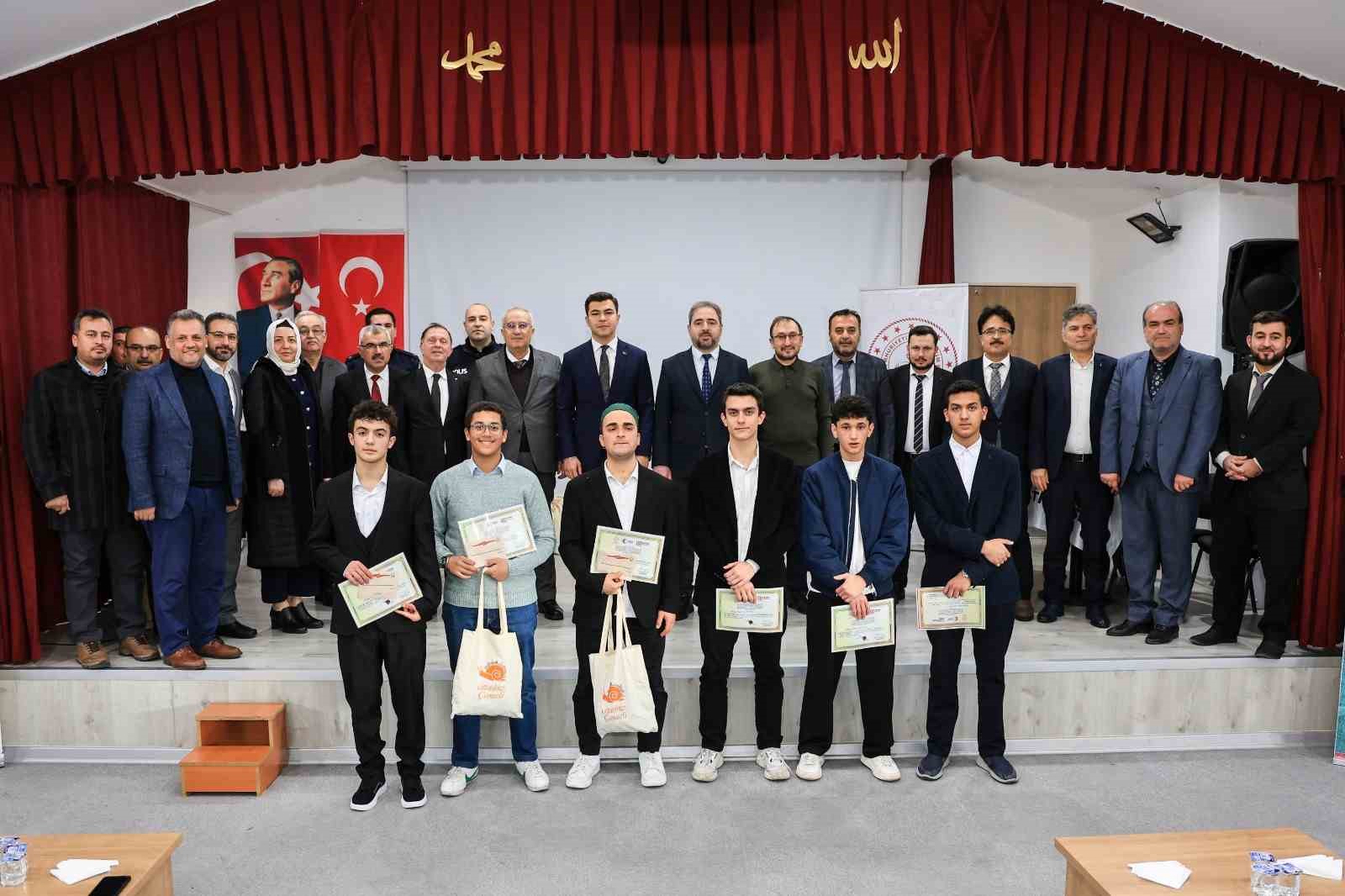 &Ccedil;ameli Kur&rsquo;an b&uuml;lb&uuml;llerine ev sahipliği yaptı
