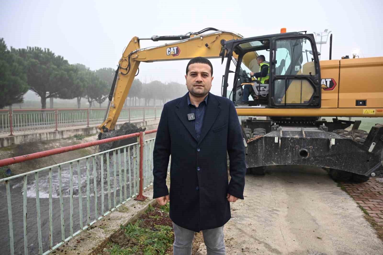 Dereyi çöplüğe çevirmişler