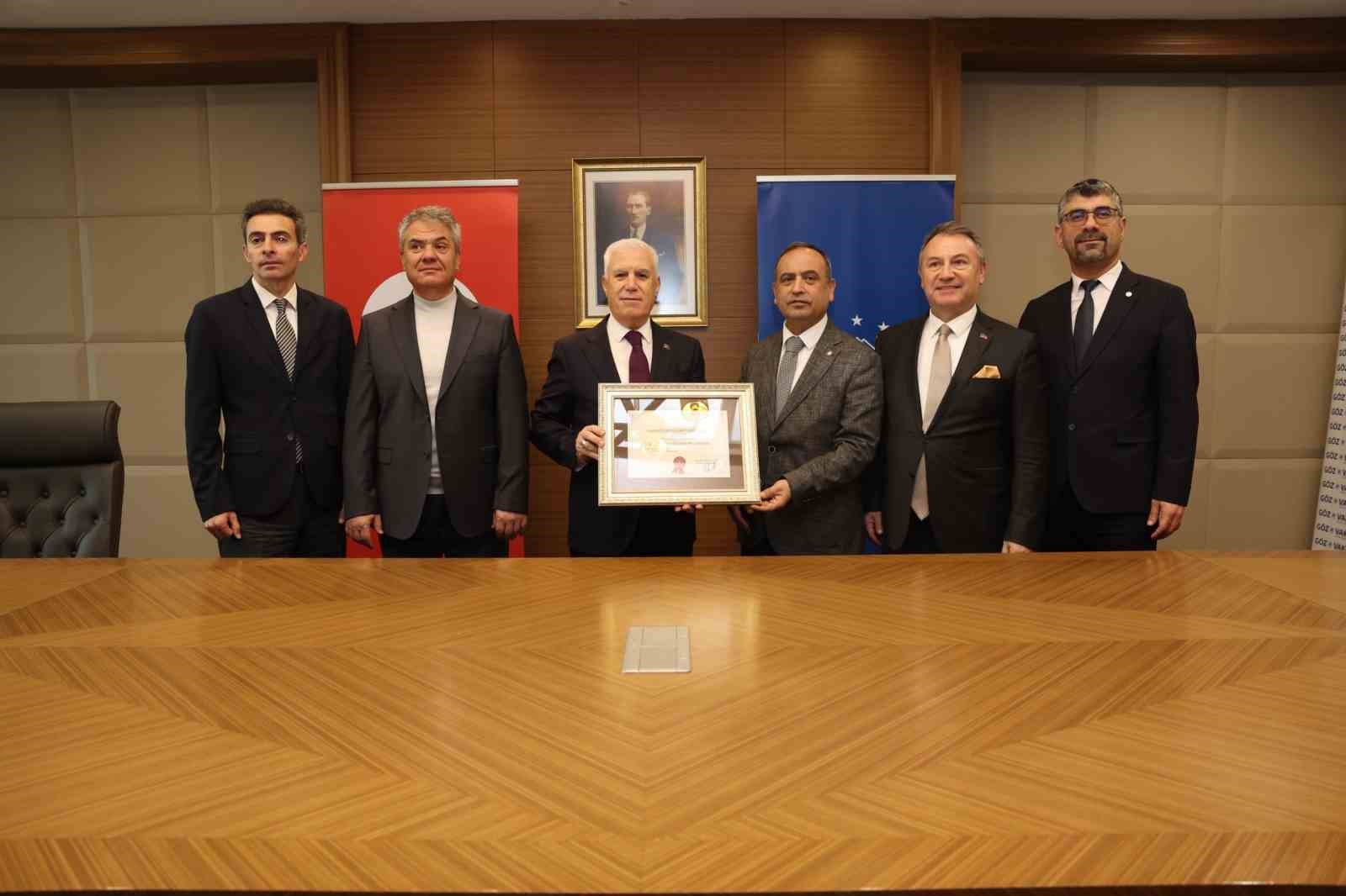 Bursa B&uuml;y&uuml;kşehir, "Sağlığı Geliştiren Belediye" &uuml;nvanını yeniledi
