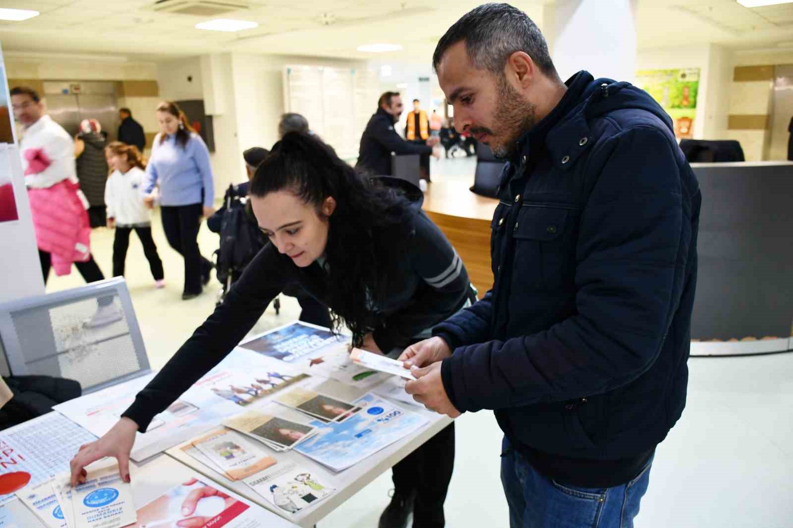 Manisa CB&Uuml;&rsquo;n&uuml;n uzmanları uyardı: "Su buharı değil, ağır metal karışımı"
