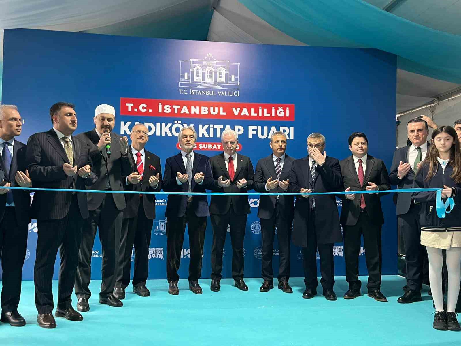 İstanbul Valisi Gül: "İstanbul Valiliği olarak bütün ilçelerimizde kitap fuarı düzenleyeceğiz"