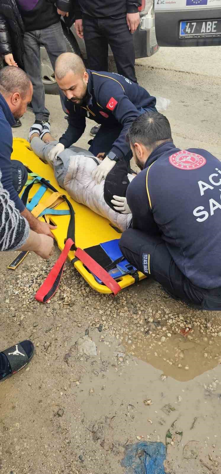 Mardin’de motosiklet ile minibüs çarpıştı: 1 yaralı