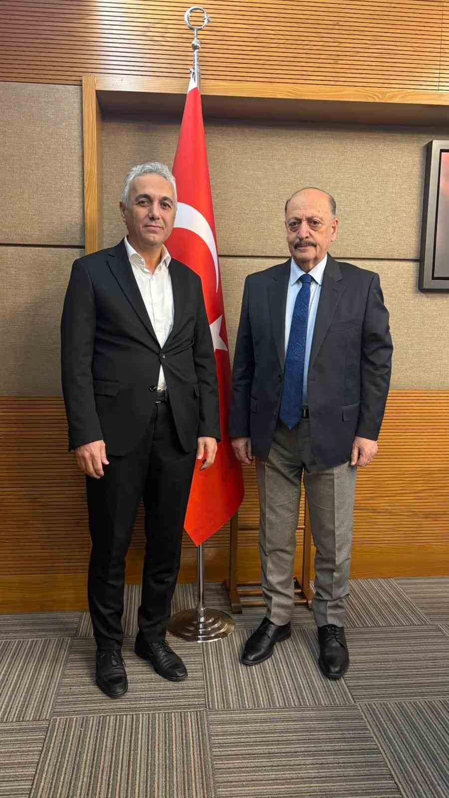 HEKİMSEN Genel Başkanı Kurban: "Hekimlik Meslek Kanunu Meclis sürecine giriyor"