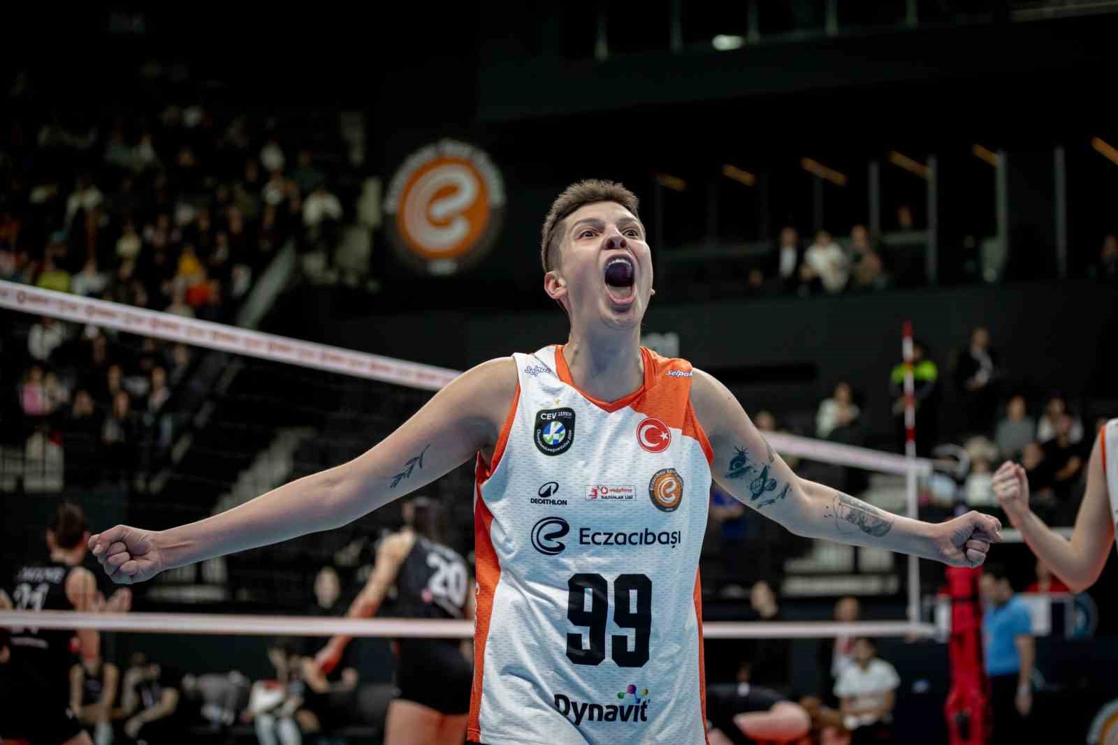 Sultanlar Ligi: Eczacıbaşı Dynavit: 3 - THY: 0
