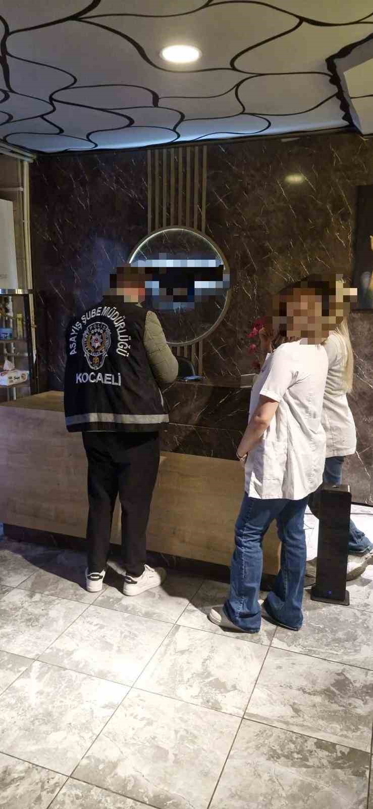 Polisten masaj salonlarına denetim