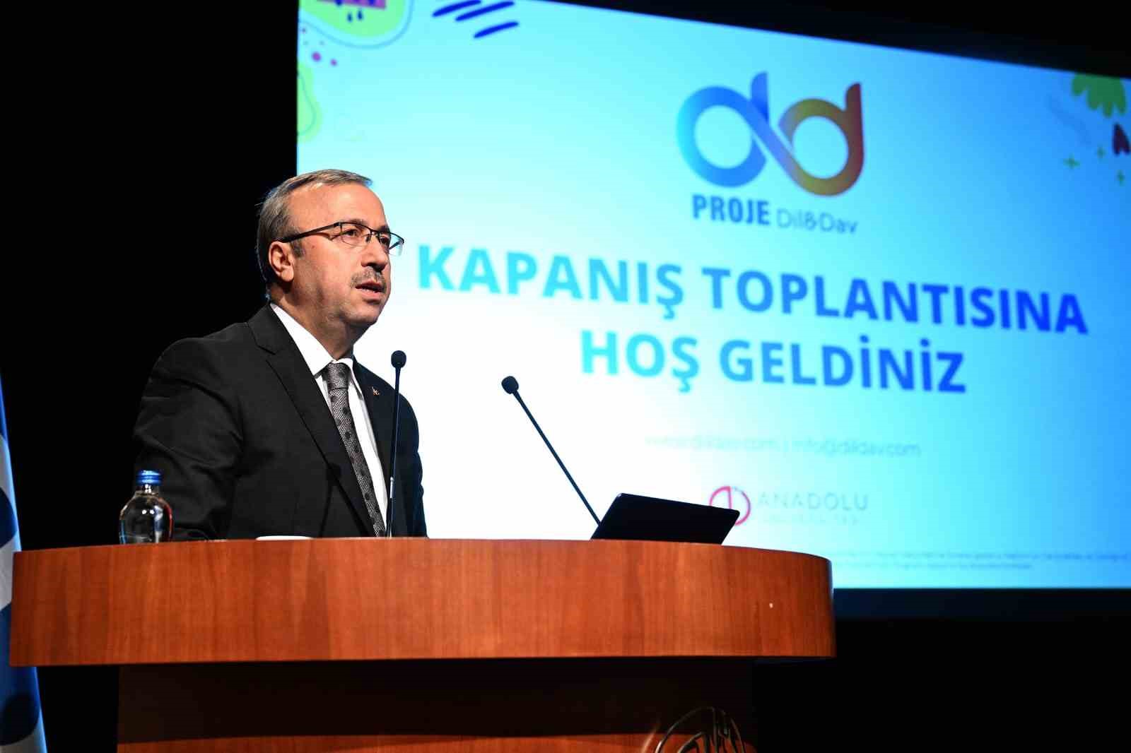 &Ouml;zel ihtiya&ccedil;lı &ouml;ğrenciler i&ccedil;in y&uuml;r&uuml;t&uuml;len projenin kapanış t&ouml;reni yapıldı
