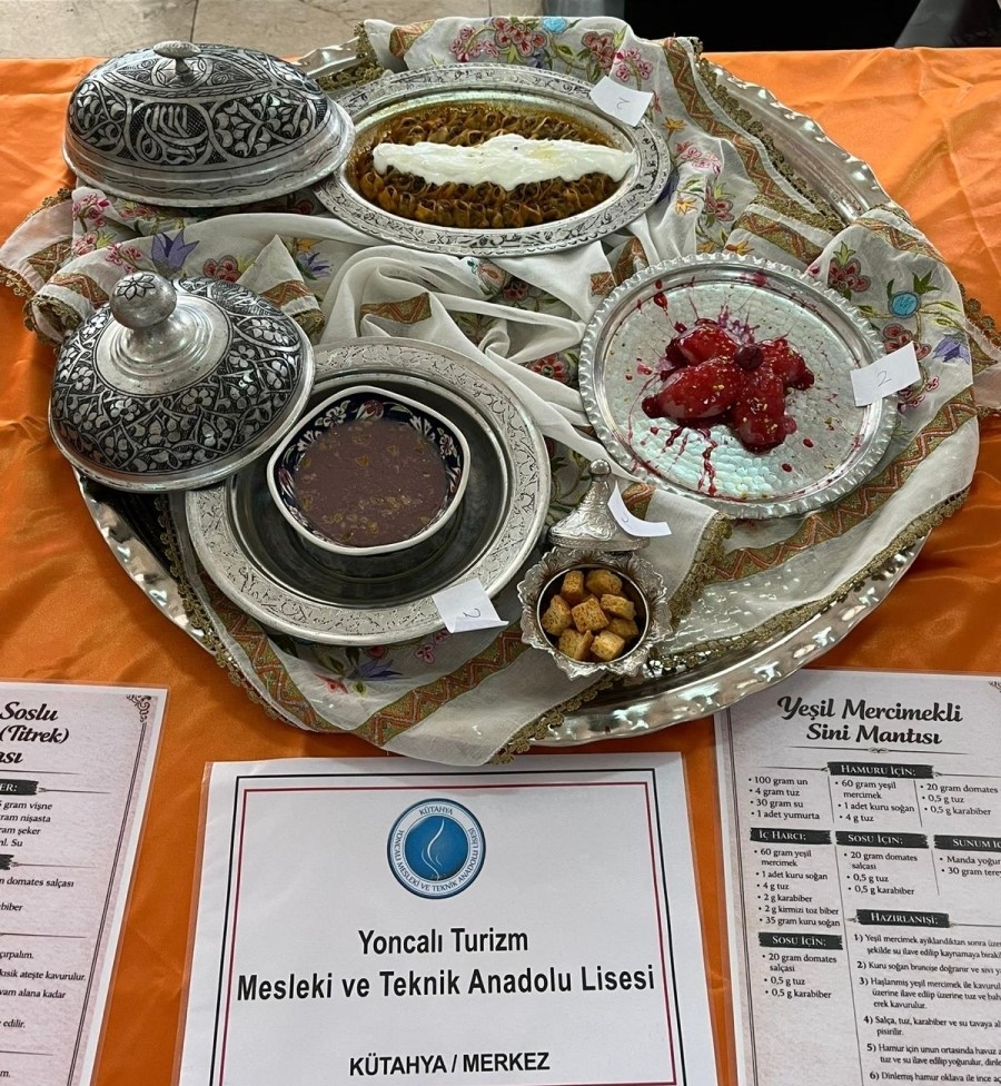 K&uuml;tahya&rsquo;nın 4 meslek lisesi Uluslararası Gastronomi Yarışması&rsquo;nda madalya kazandı
