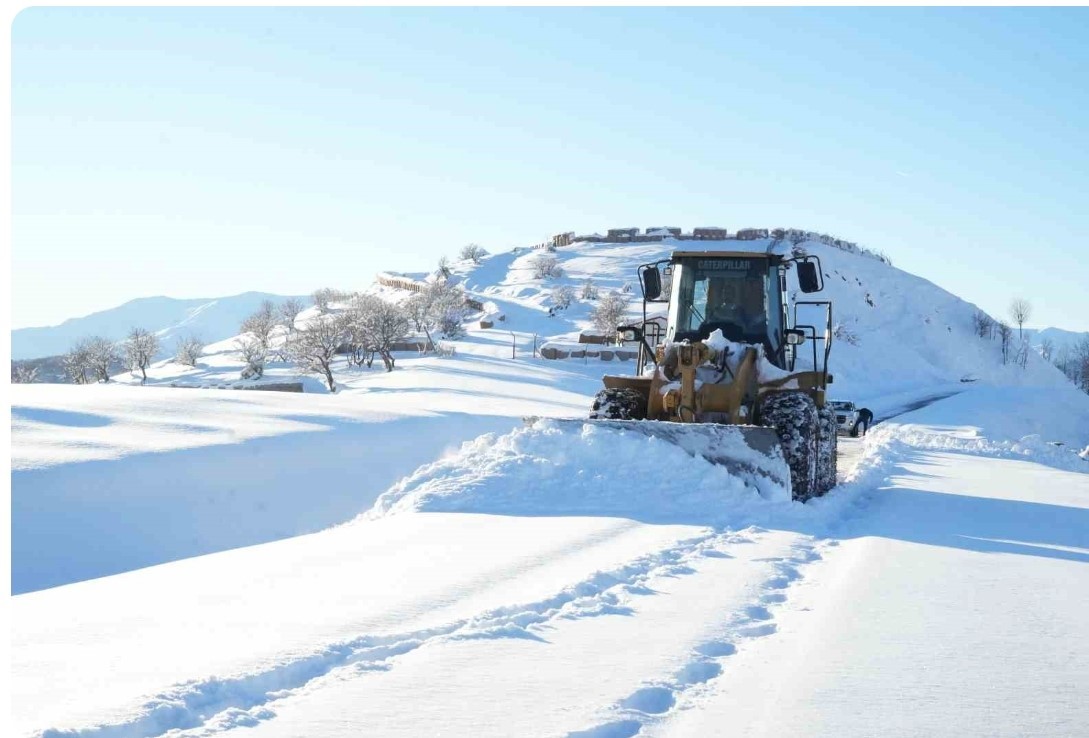 Muş’ta 238 köy yolu ulaşıma kapandı